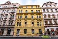 Prodej cihlového bytu 2+kk, 42,96 m2, ulice Plzeňská, Praha 5 Smíchov