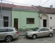 Prodej řadového rodinného domu v klidné část, poblíž centra města Kojetín.