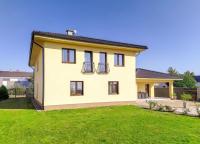 Prodej rodinného domu 330m2, pozemek 1145m2