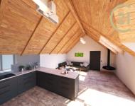 Krásný a prostorný rodinný dům s pozemkem 480 m2 v malebné obci Mnichovice u Prahy