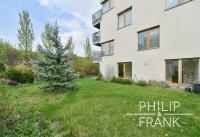 Prodej bytu 2+kk s terasou, zahradou 151m2 a s parkovacím stáním, Botanica, Praha 5 - Jinonice