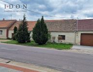Prodej RD 3+1 k rekonstrukci, Micmanice, pozemek celkově 590m2