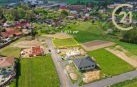 Prodej stavebního pozemku 1 071 m2 v Dolních Kralovicích