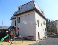 Prodej vily s byty, s garážemi, dětským hřištěm a to na pozemku 1049 m2, Všebořická, Ústí nad Labem