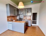 Prodej bytu 2+1 s balkonem