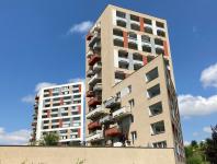 Prodej bytu 1+kk 37 m2 + L (7 m2) + S (3 m2) + PS Mantovská, Praha 15 - Horní Měcholupy