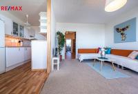 Dvougenerační byt 4+1/lodžie v nízkopodlažním panelovém domě