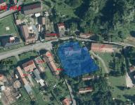 RD 5+1 270 m2, půda 96 m2, vedl. místnosti, garáž, pozemek 2.476 m2. Obec Vinaře