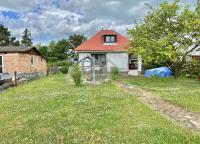 Prodej stavebního pozemku 396 m2, s chatou 40 m2, Praha 10 - Klánovice.
