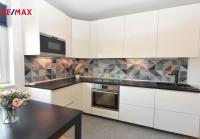 Prodej bytové jednotky 3+kk, s balkónem, terasou 22 m2 a sklepem 4,5 m2, Praha 3 - Žižkov