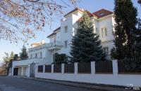 Prodej prvorepublikové vily 761 m2, s pozemkem 890 m2 - Praha 6 - Hanspaulka