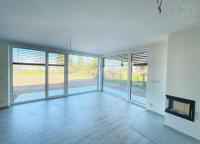 Nádherný nový být 3+kk 76m2 se zahrádkou 219m2, parkovacím stáním a garáží
