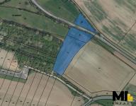 Prodej podílu 1/18 pole 495 m2 v obci Střemy, okres Mělník